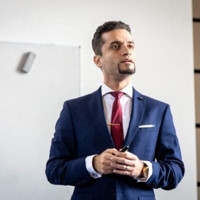 Dr. Seyedali Mirjalili, Centre for AI Research & Optimisation, Torrens University, Australia Dr. Seyedali Mirjalili, Centre for Artificial Intelligence Research and Optimisation, Torrens University, Australia